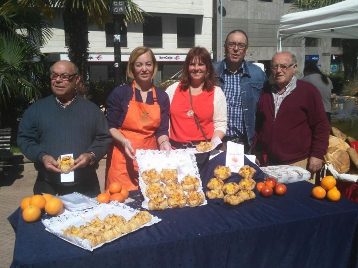 Ribera, en un acto de promocin del dulce Flor de Lled.JPG