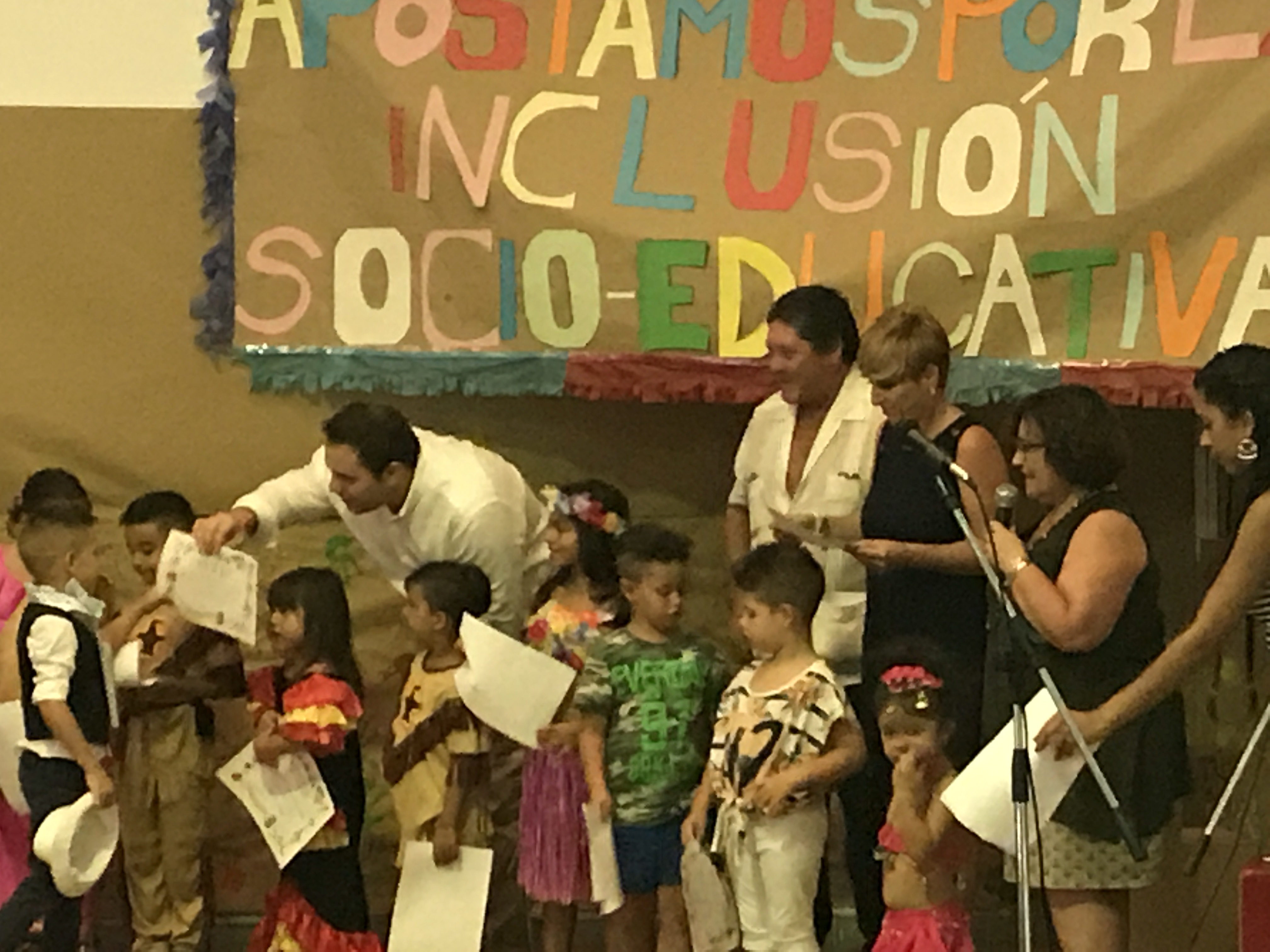 20-07-2017 clausura escuela verano gitana(1).jpg