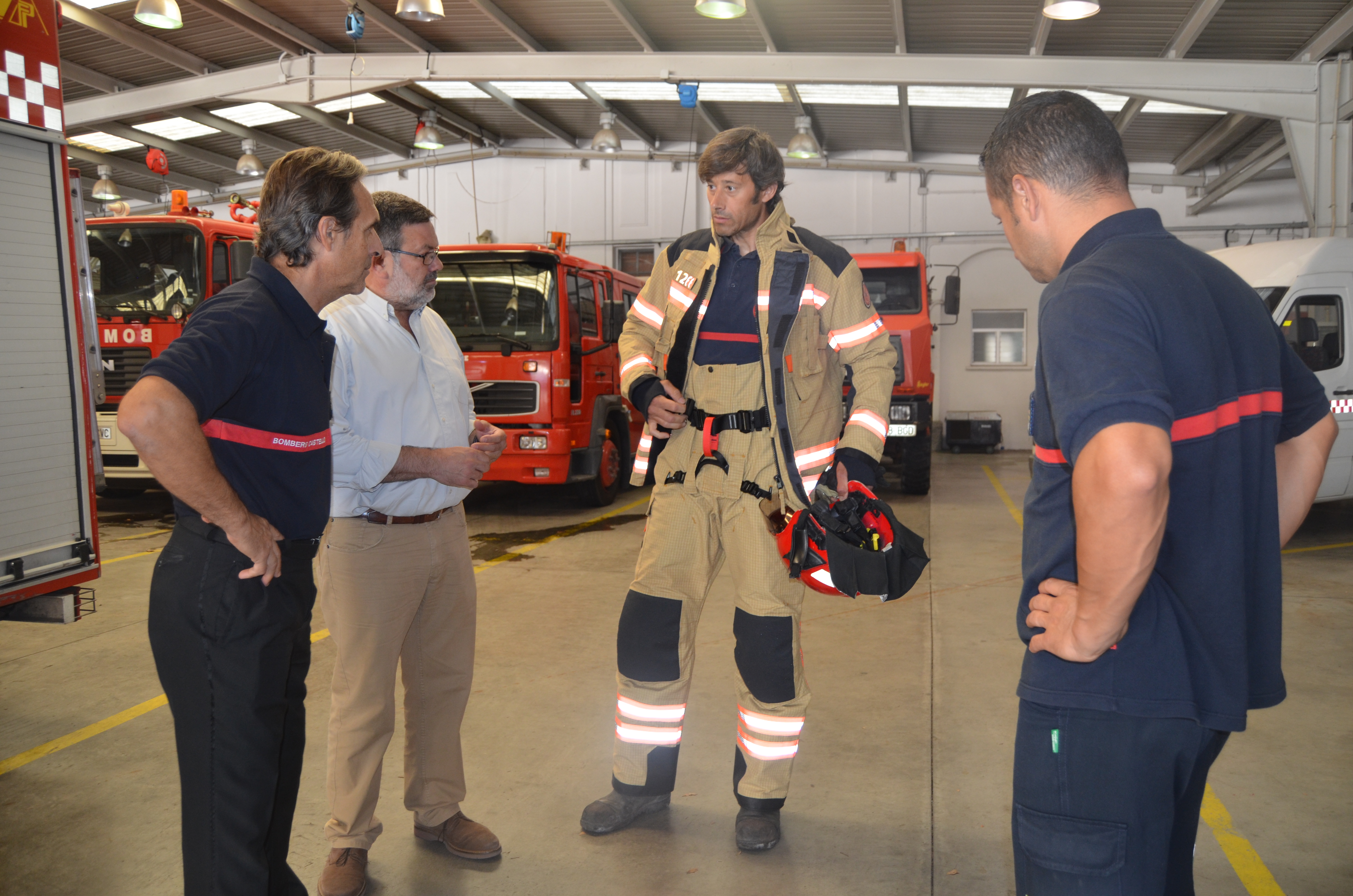 20160825 LORENZO equipacion bomberos (1).JPG