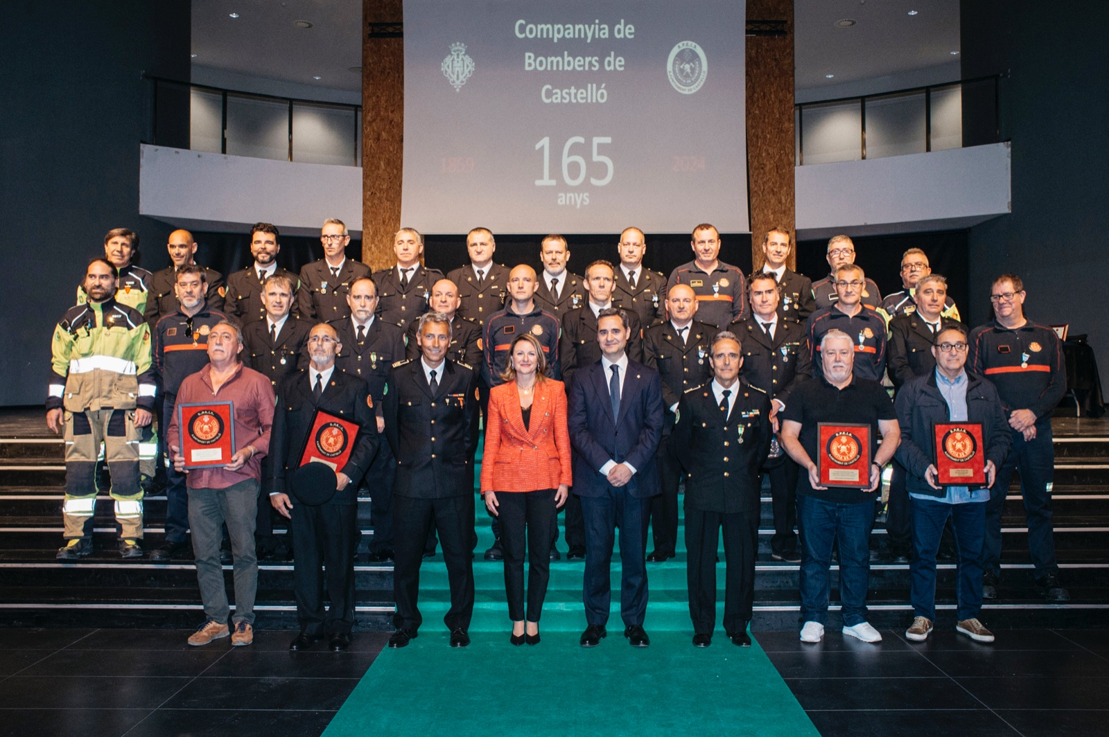 El govern municipal celebra el 165 aniversari de la fundació de la Companyia de Bombers de Castelló